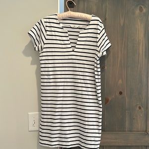 Vineyard Vines cotton striped dress